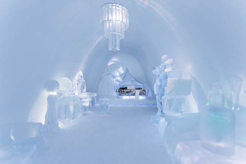 ICEHOTEL Absinthe Minded