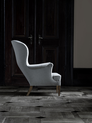 Heritage Chair by Frits Henningsen